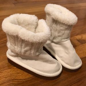Cream colored fur booties girls size 6